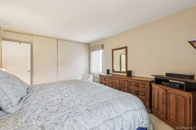 40 Lawrence Drive A, White Plains, NY 10603