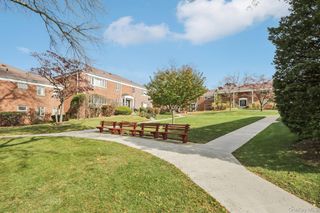 40 Lawrence Drive A, White Plains, NY 10603