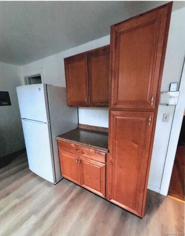 457 Main St Apt 2, Beacon, NY 12508