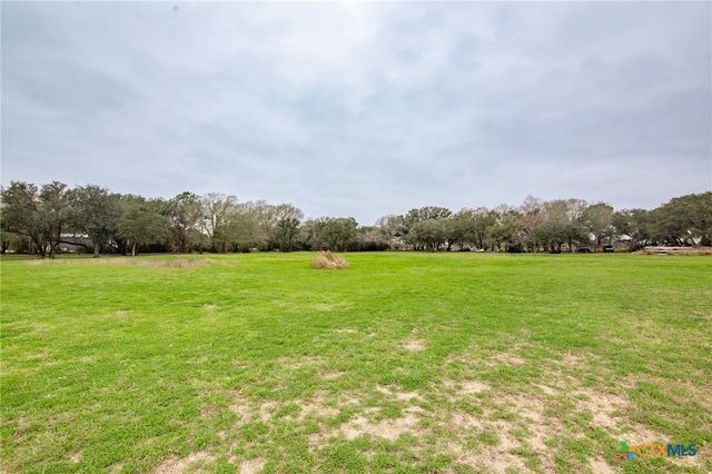 7134 Old Highway Road, Inez, TX 77968