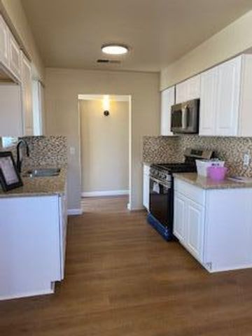 16710 Oak Avenue, Tulare, CA 93274