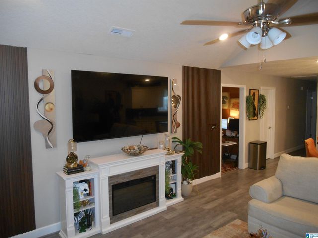 216 MCCULLARS LANE, Oxford, AL 36203