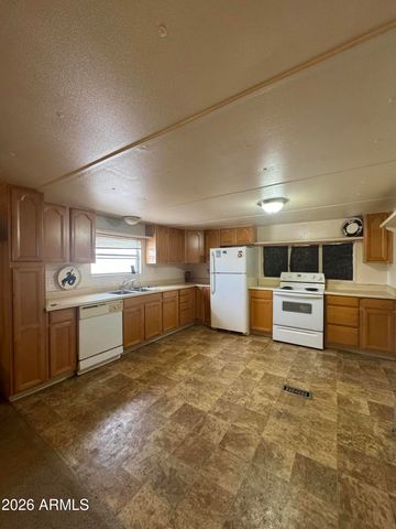 686 N Ocotillo Drive 3, Apache Junction, AZ 85120