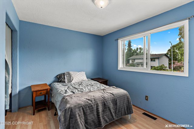 8051 Evans Circle, Anchorage, AK 99507