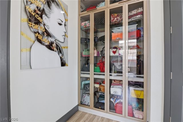 6880 Equinox Cliff Street, Las Vegas, NV 89135