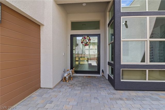 6880 Equinox Cliff Street, Las Vegas, NV 89135