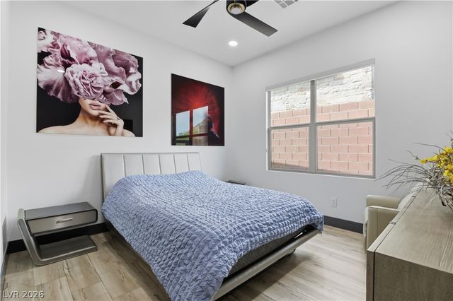 6880 Equinox Cliff Street, Las Vegas, NV 89135