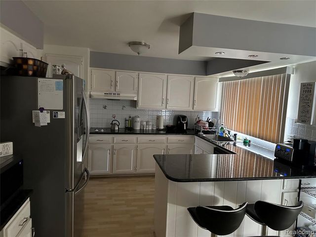 30851 Woodstream Drive, Farmington Hills, MI 48334