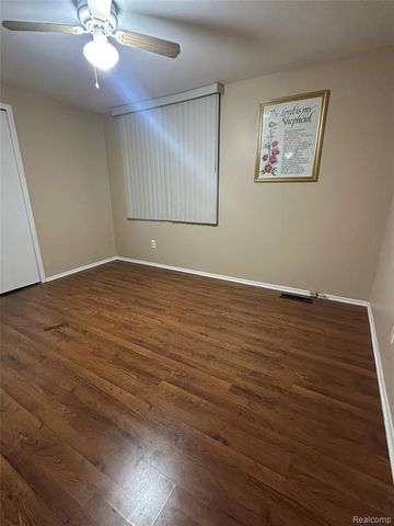 30851 Woodstream Drive, Farmington Hills, MI 48334