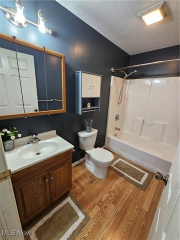 1910 Wenz Road, Wakeman, OH 44889