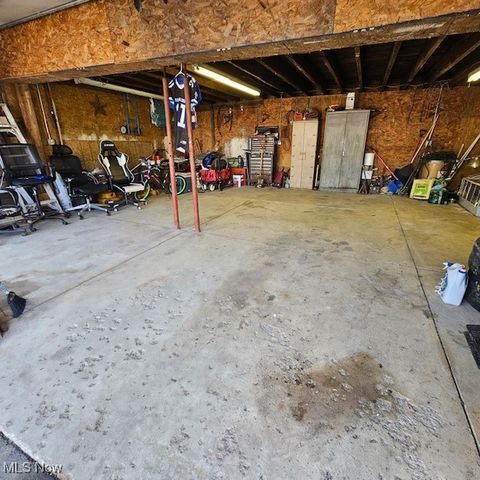 1910 Wenz Road, Wakeman, OH 44889