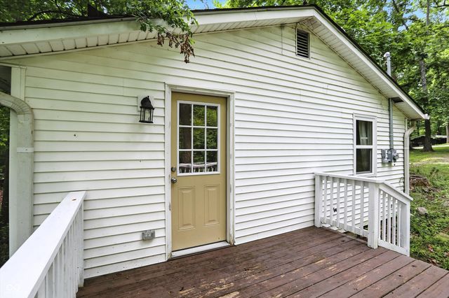 8453 S Christian Drive, Nineveh, IN 46164