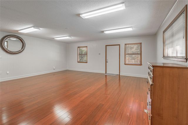 22 Timberwilde, Huntsville, TX 77340