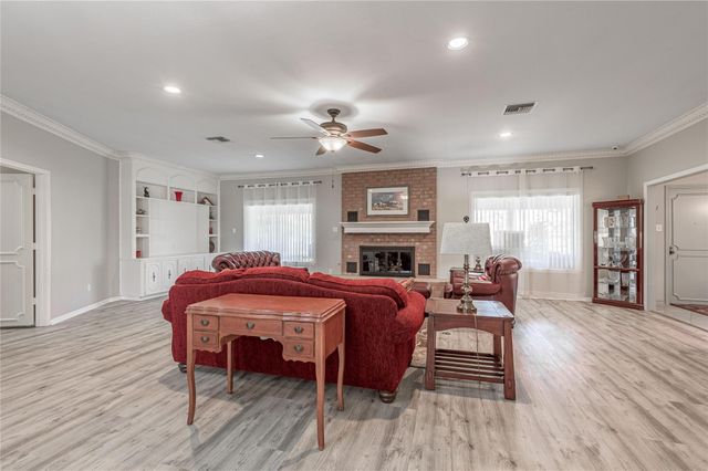 22 Timberwilde, Huntsville, TX 77340