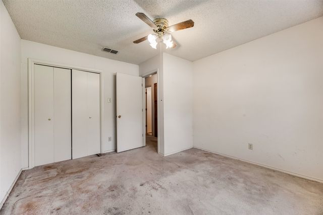 6010 Maple Leaf Drive, Arlington, TX 76017