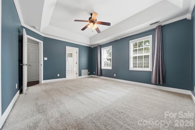 4857 32nd Street Lane NE, Hickory, NC 28601
