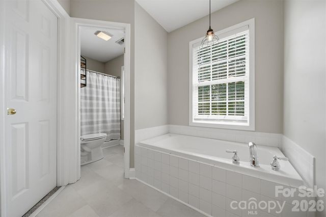 4857 32nd Street Lane NE, Hickory, NC 28601
