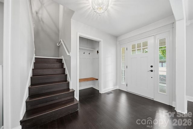 4857 32nd Street Lane NE, Hickory, NC 28601