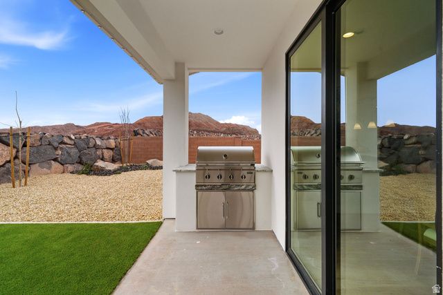 972 E COYOTE CRST DR, Washington, UT 84780