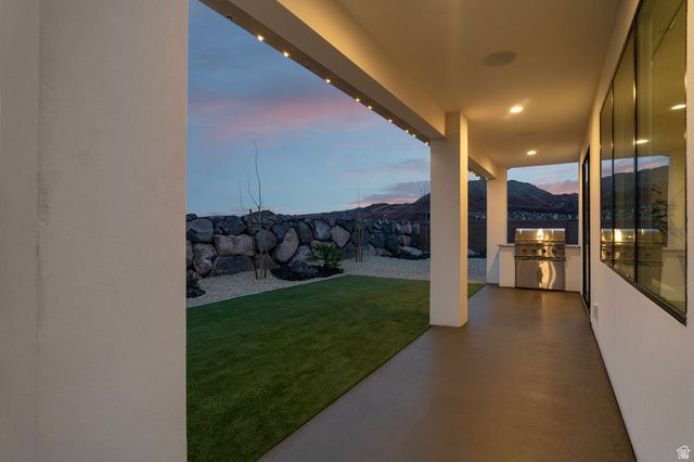 972 E COYOTE CRST DR, Washington, UT 84780