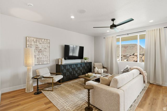 972 E COYOTE CRST DR, Washington, UT 84780