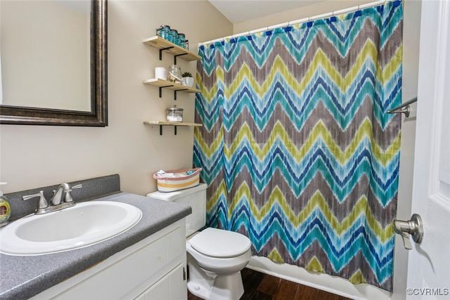 7117 Deer Thicket Dr, Midlothian, VA 23112