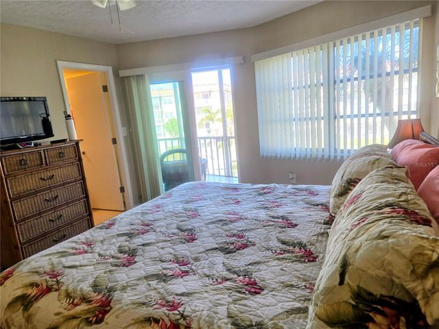 1257 S PORTOFINO DRIVE 307, Sarasota, FL 34242