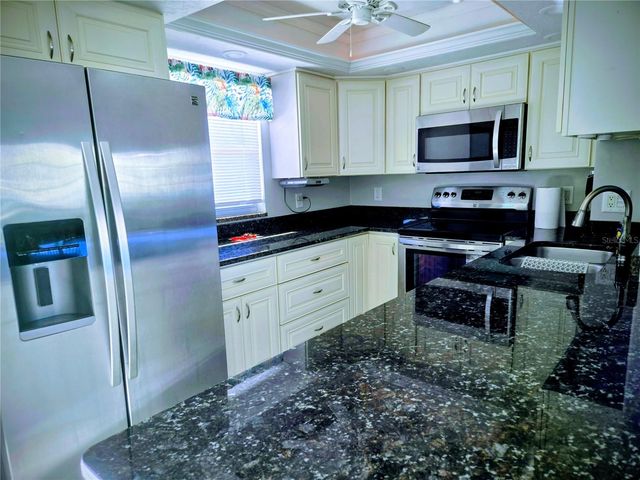 1257 S PORTOFINO DRIVE 307, Sarasota, FL 34242