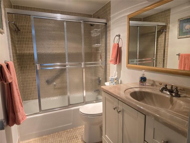 1257 S PORTOFINO DRIVE 307, Sarasota, FL 34242