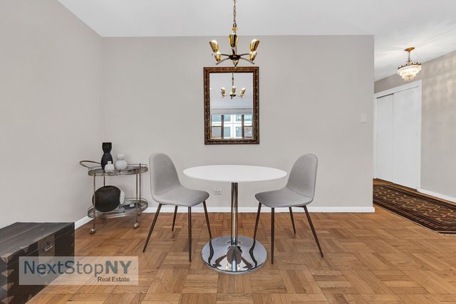 235 E 57th St Apt 12D, New York City, NY 10022
