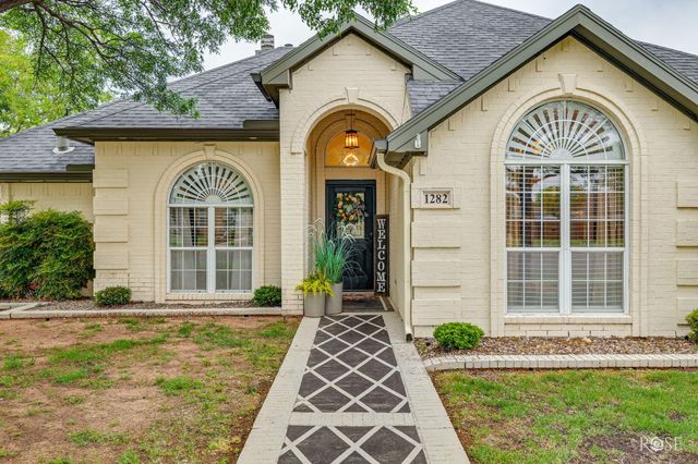 1282 Gleneagles Drive, San Angelo, TX 76904