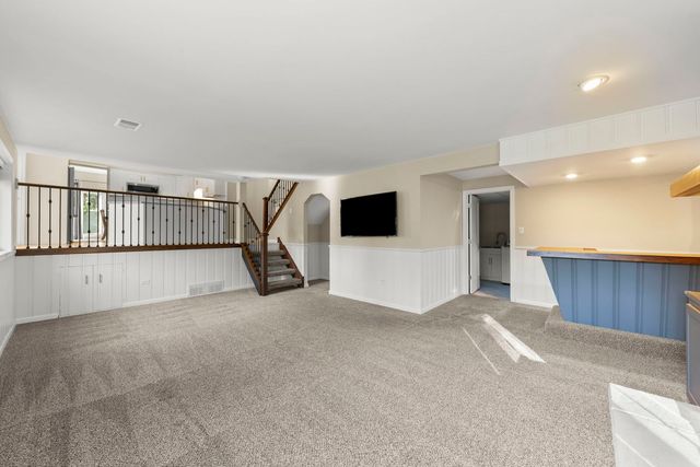 797 Oakwood Drive, Frankfort, IL 60423