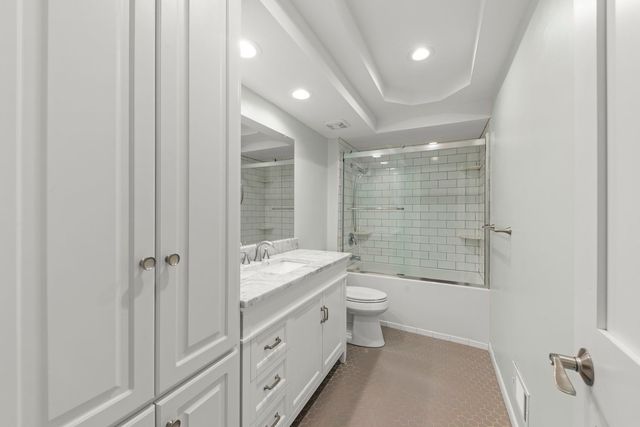 797 Oakwood Drive, Frankfort, IL 60423