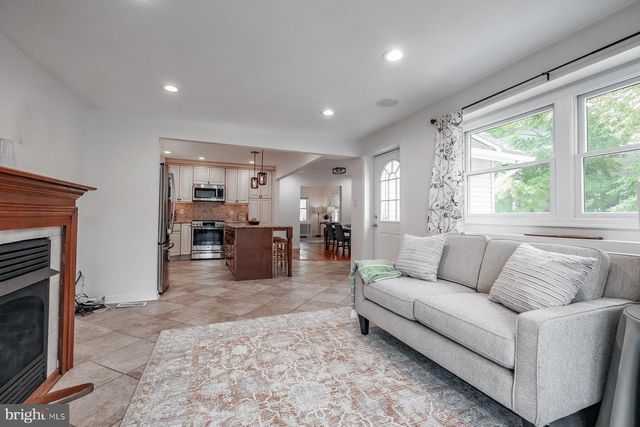 121 E STILES AVE, Collingswood, NJ 08108