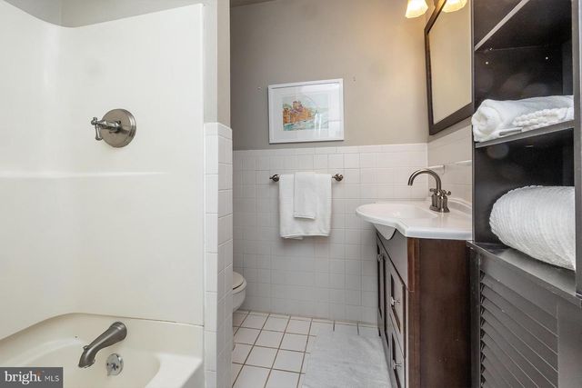 121 E STILES AVE, Collingswood, NJ 08108