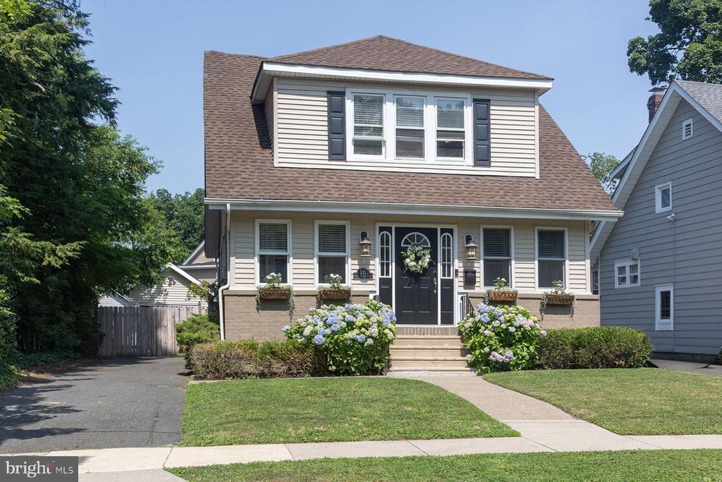 121 E STILES AVE, Collingswood, NJ 08108