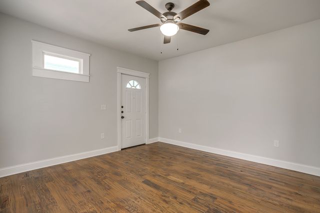 1115 Hawthorne Avenue, Fort Worth, TX 76110