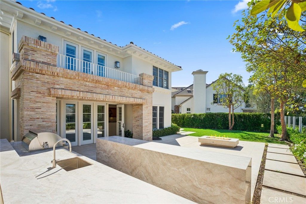 17 Colonial Drive, Newport Beach, CA 92660 — photo 2
