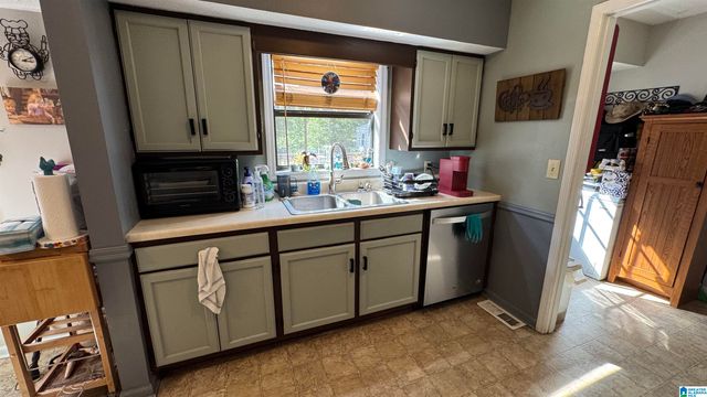 13 LONE OAK DRIVE, Weaver, AL 36277