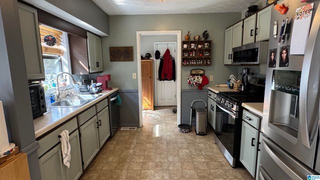 13 LONE OAK DRIVE, Weaver, AL 36277