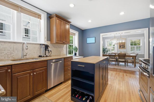 1427 ORCHARD WAY, Bryn Mawr, PA 19010