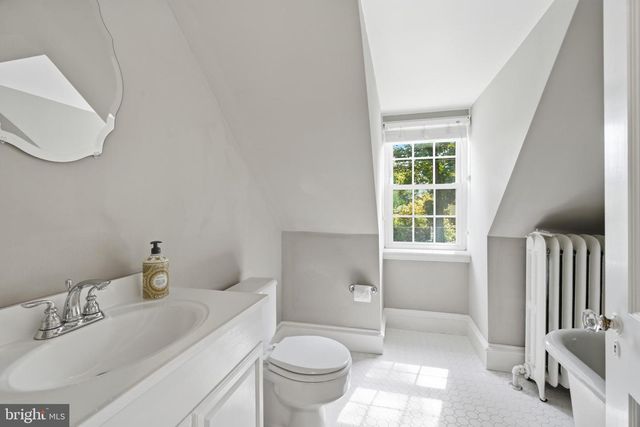 1427 ORCHARD WAY, Bryn Mawr, PA 19010