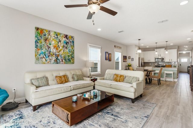 402 11TH Avenue S, Jacksonville Beach, FL 32250