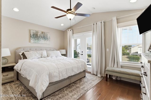 402 11TH Avenue S, Jacksonville Beach, FL 32250