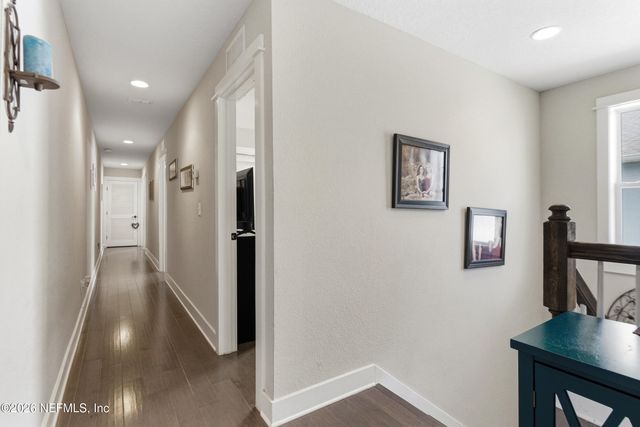 402 11TH Avenue S, Jacksonville Beach, FL 32250