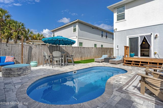 402 11TH Avenue S, Jacksonville Beach, FL 32250