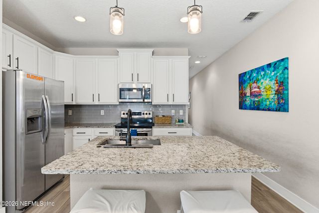 402 11TH Avenue S, Jacksonville Beach, FL 32250