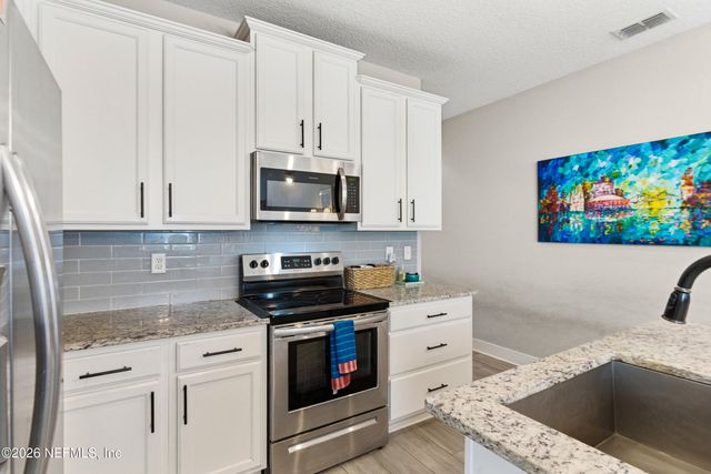 402 11TH Avenue S, Jacksonville Beach, FL 32250