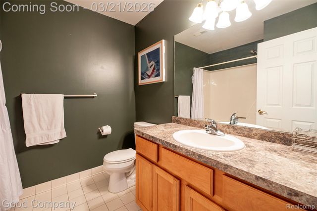 33530 Utica Road, Fraser, MI 48026