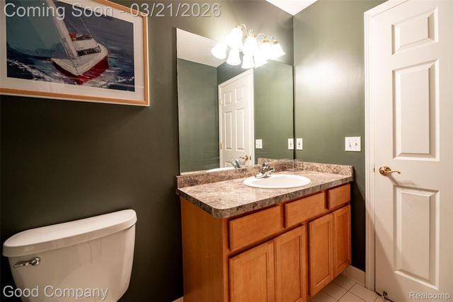 33530 Utica Road, Fraser, MI 48026